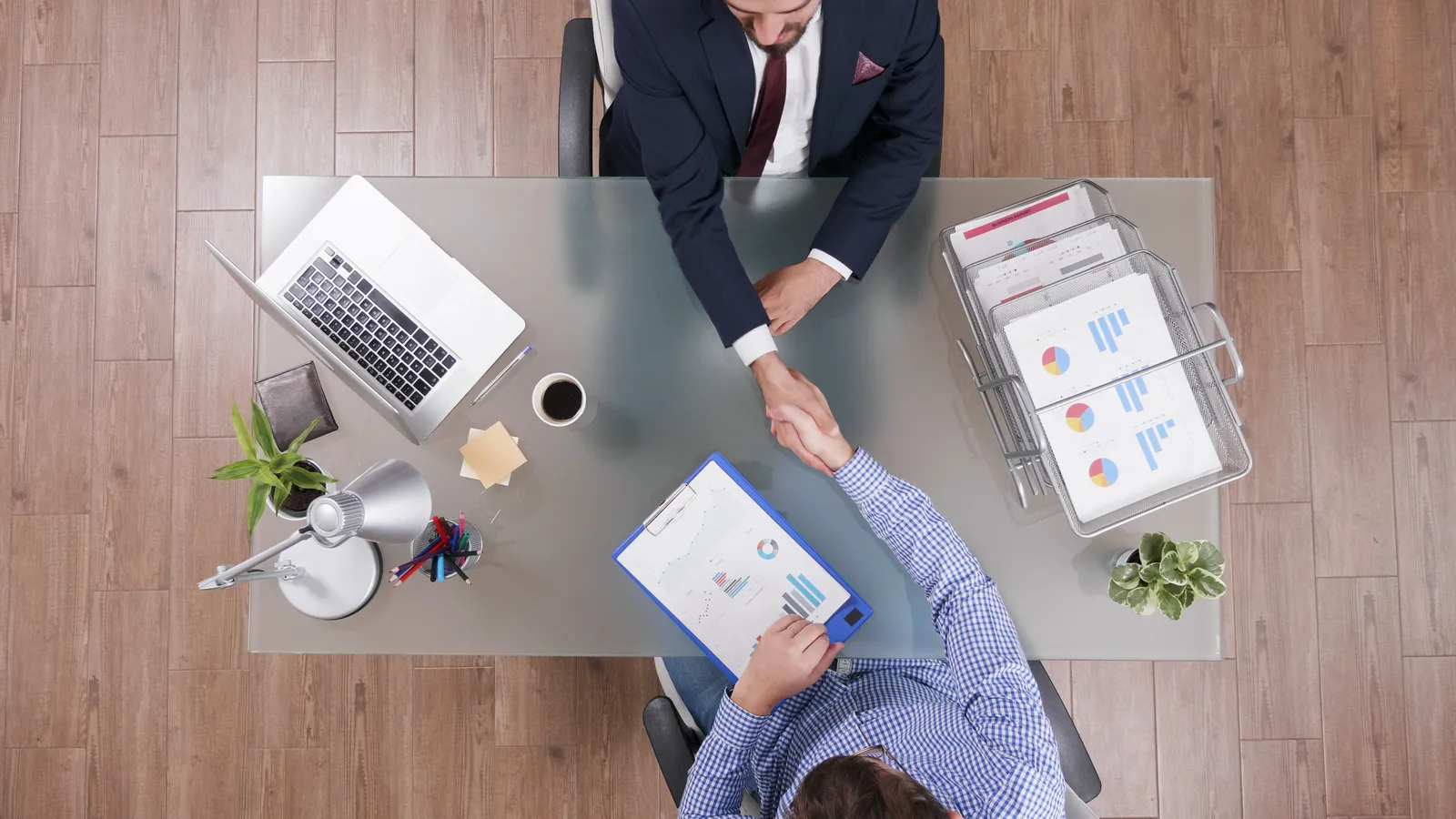 Franchise buying process in the United States, from research to opening